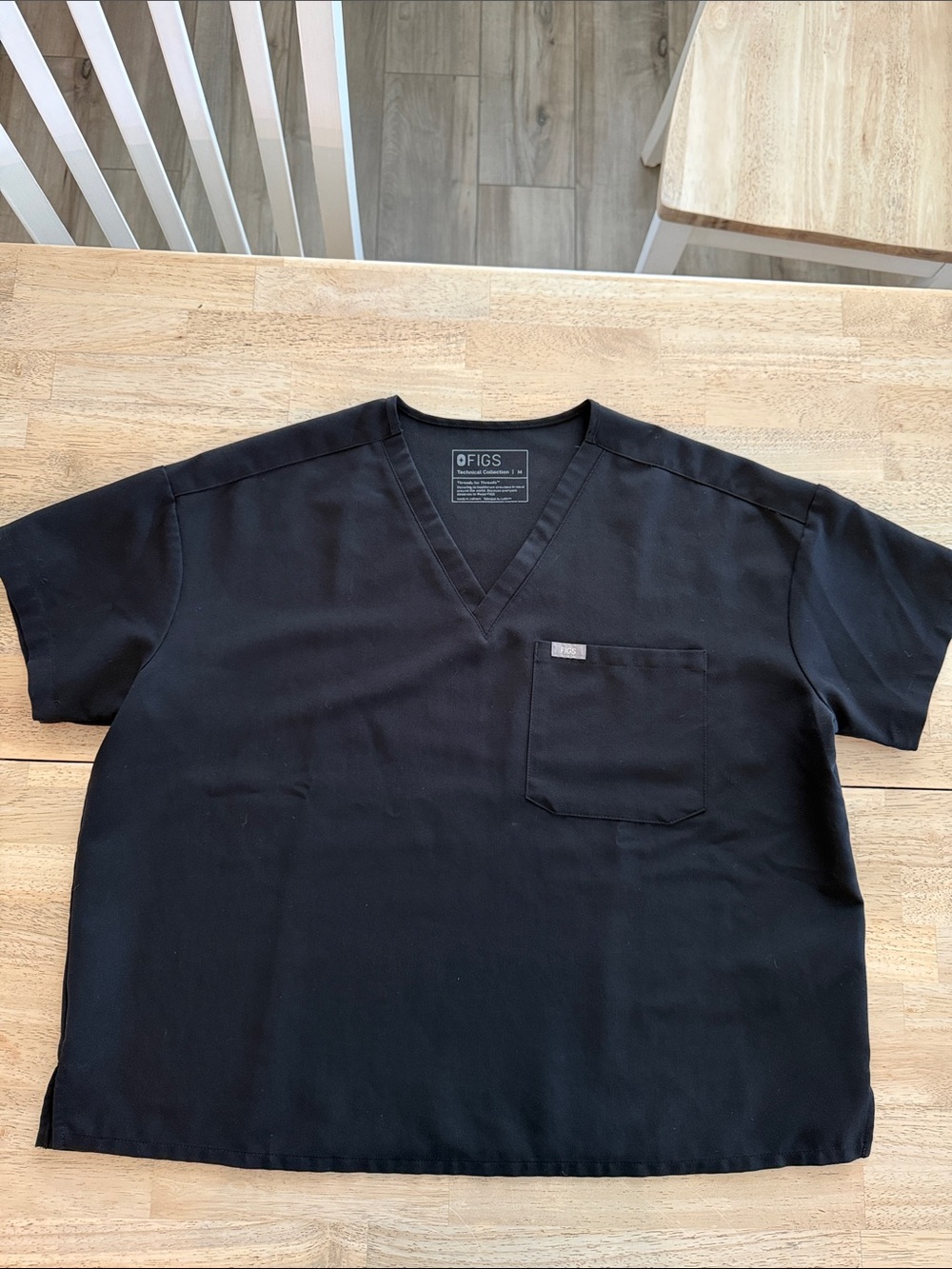 Figs Women’s Black Relaxed Catarina Scrub Top-Medium